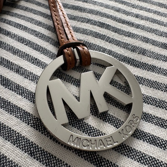 Michael Kors Leather Shoulder Bag - Picture 2 of 7